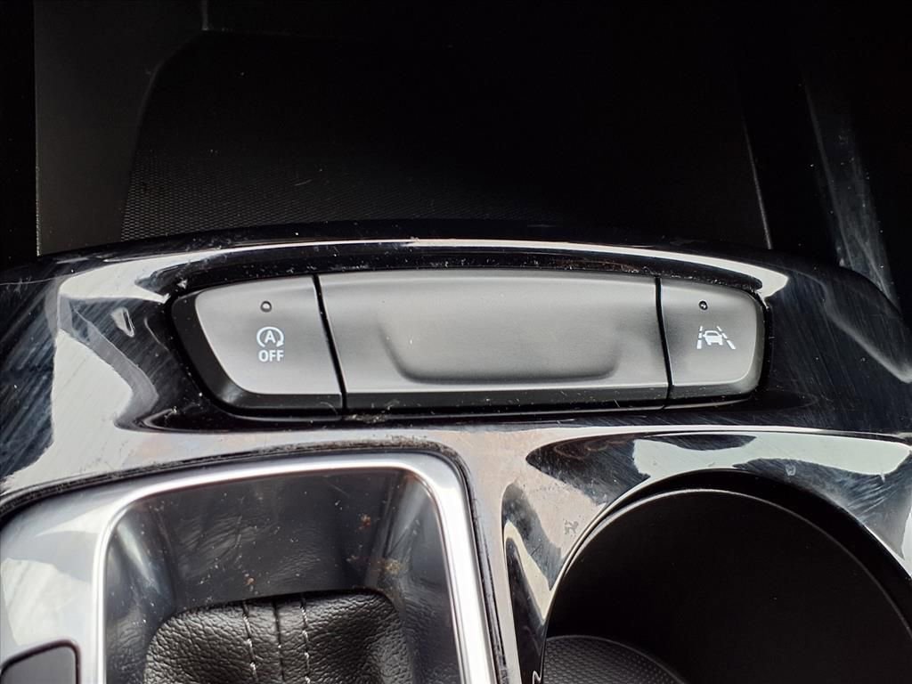 Used 2025 Chevrolet Trax LT image 20