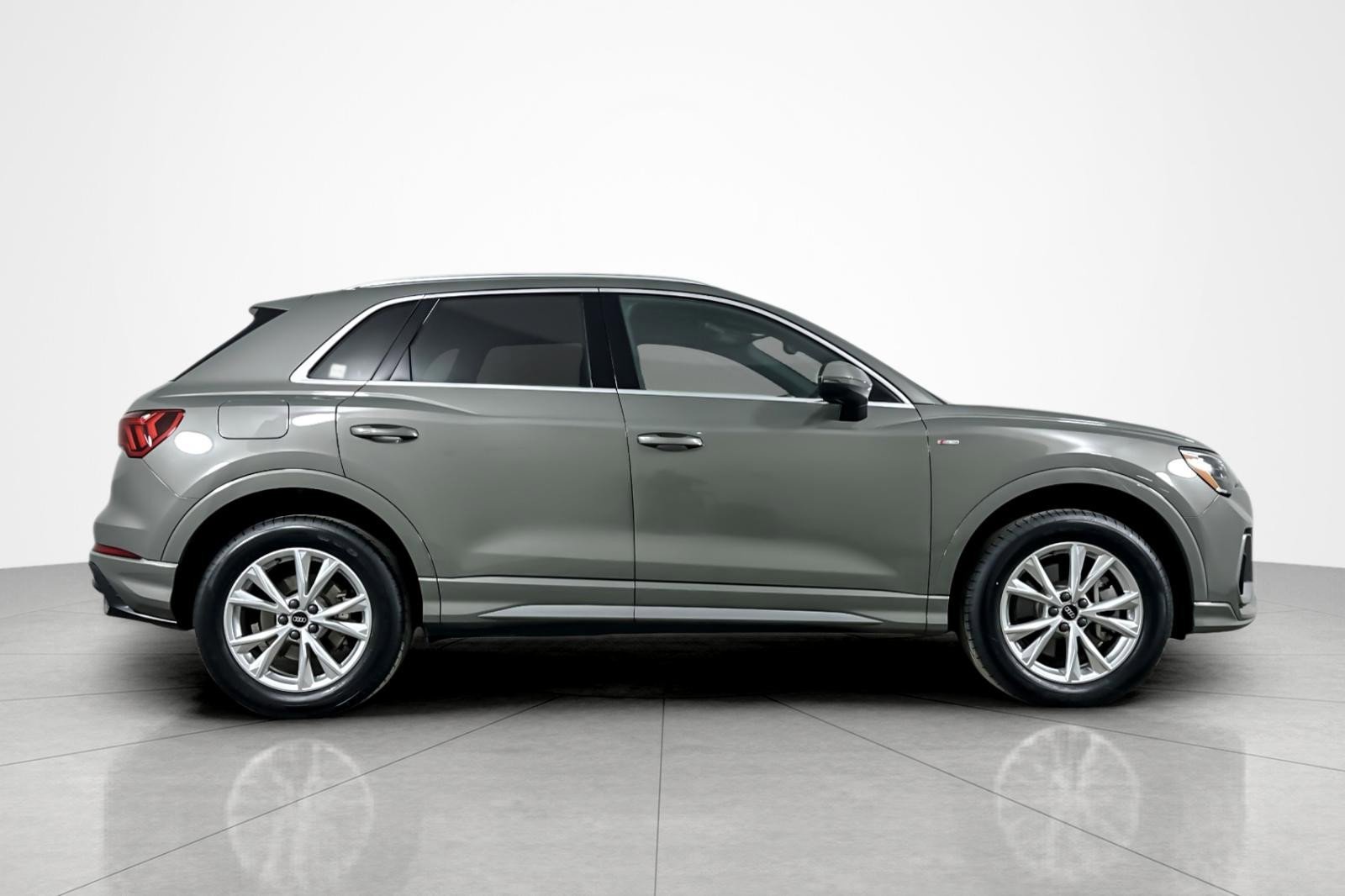 Used 2022 Audi Q3 2.0T Premium image 6