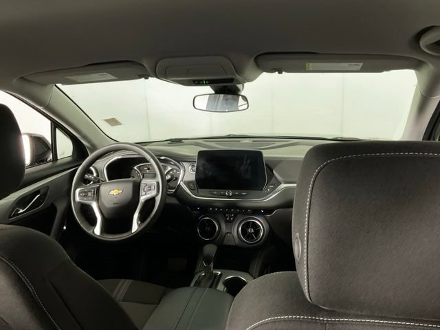 Used 2025 Chevrolet Blazer LT AWD/4WD image 15