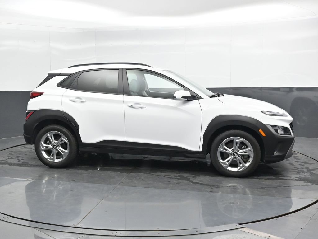 Used 2023 Hyundai Kona SEL image 4