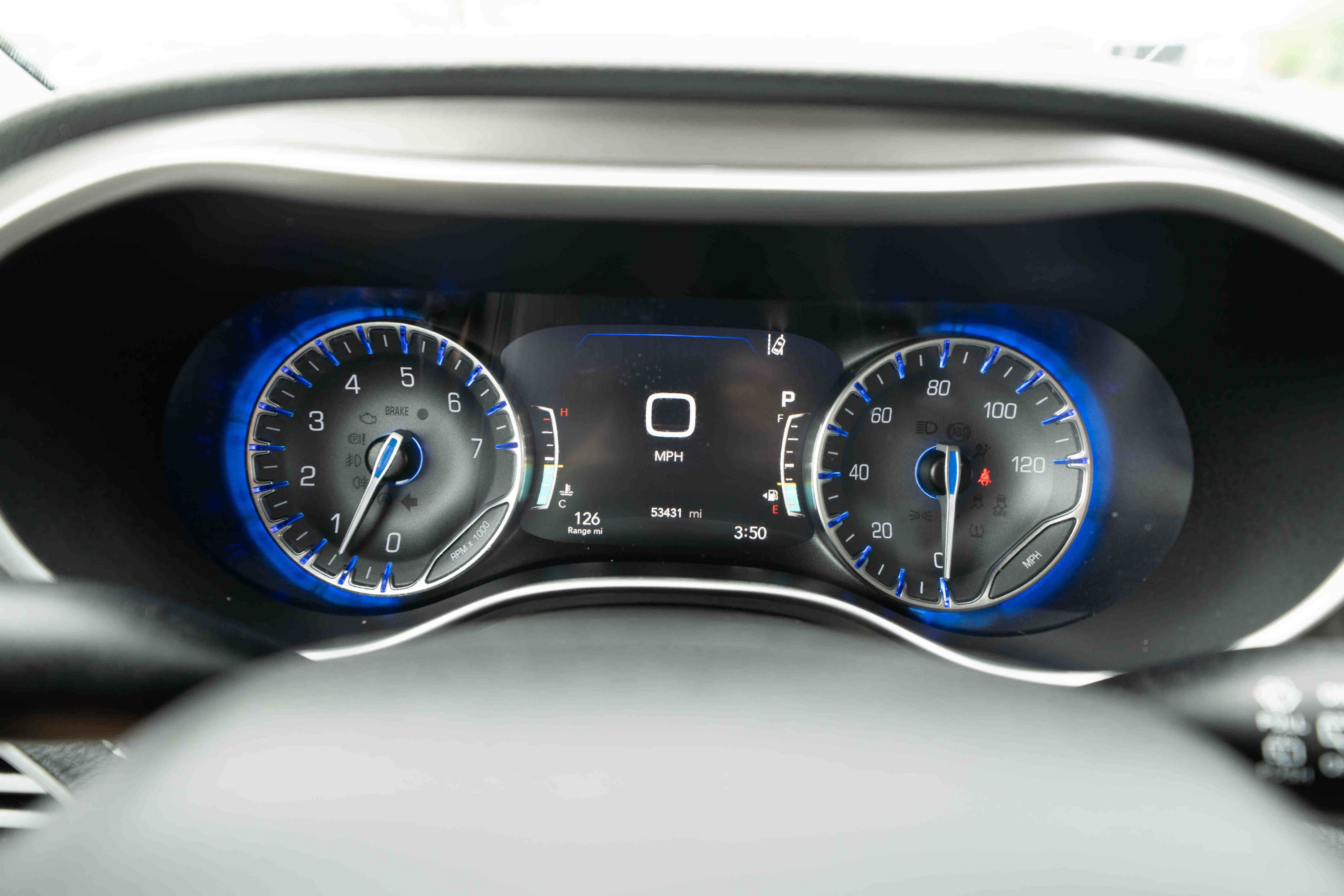 Used 2021 Chrysler Pacifica Touring-L FWD image 16