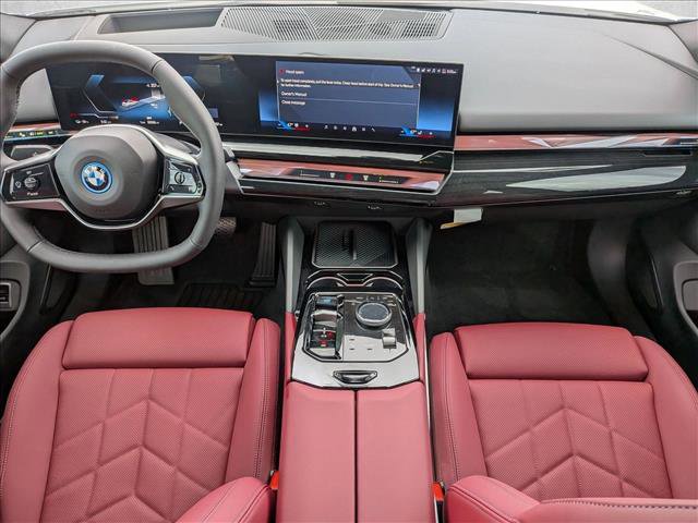 New 2026 BMW i5 eDrive40 w/ Premium Package RWD image 16