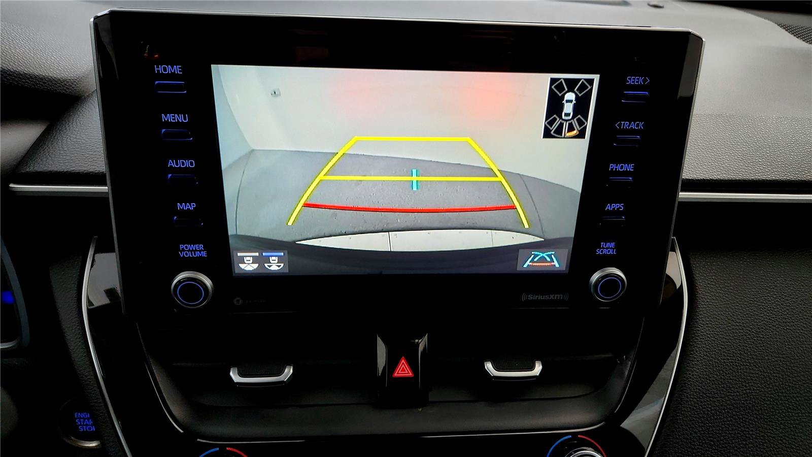 Used 2022 Toyota Corolla Cross XLE image 32