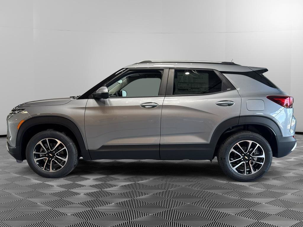 New 2026 Chevrolet TrailBlazer LT w/ LT Cold Weather Package AWD/4WD image 2