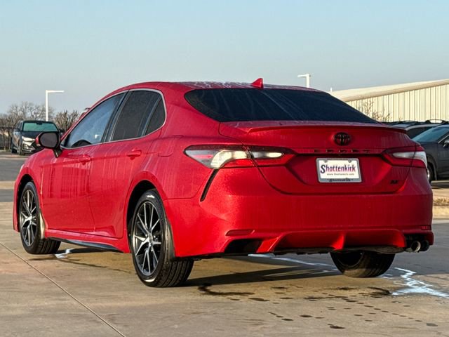 Used 2023 Toyota Camry SE image 6