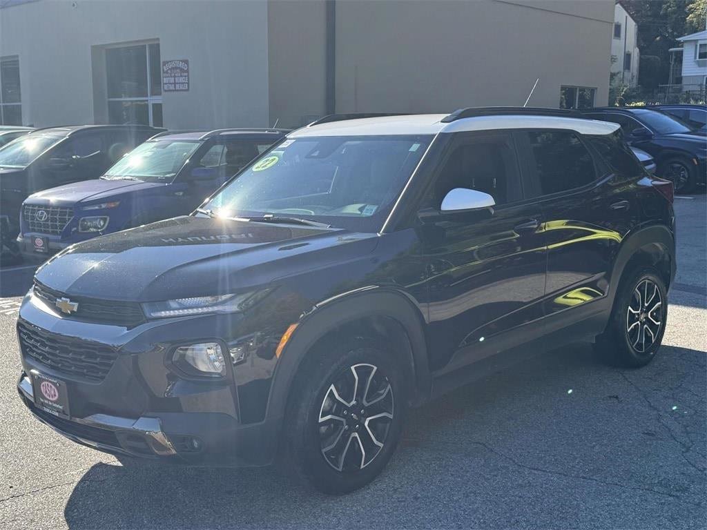 Used 2022 Chevrolet TrailBlazer ACTIV w/ Technology Package image 4