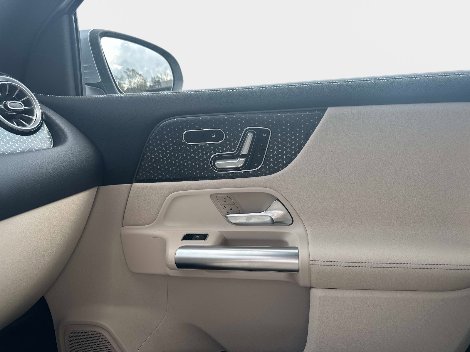 Certified 2026 Mercedes-Benz GLA 250 image 20