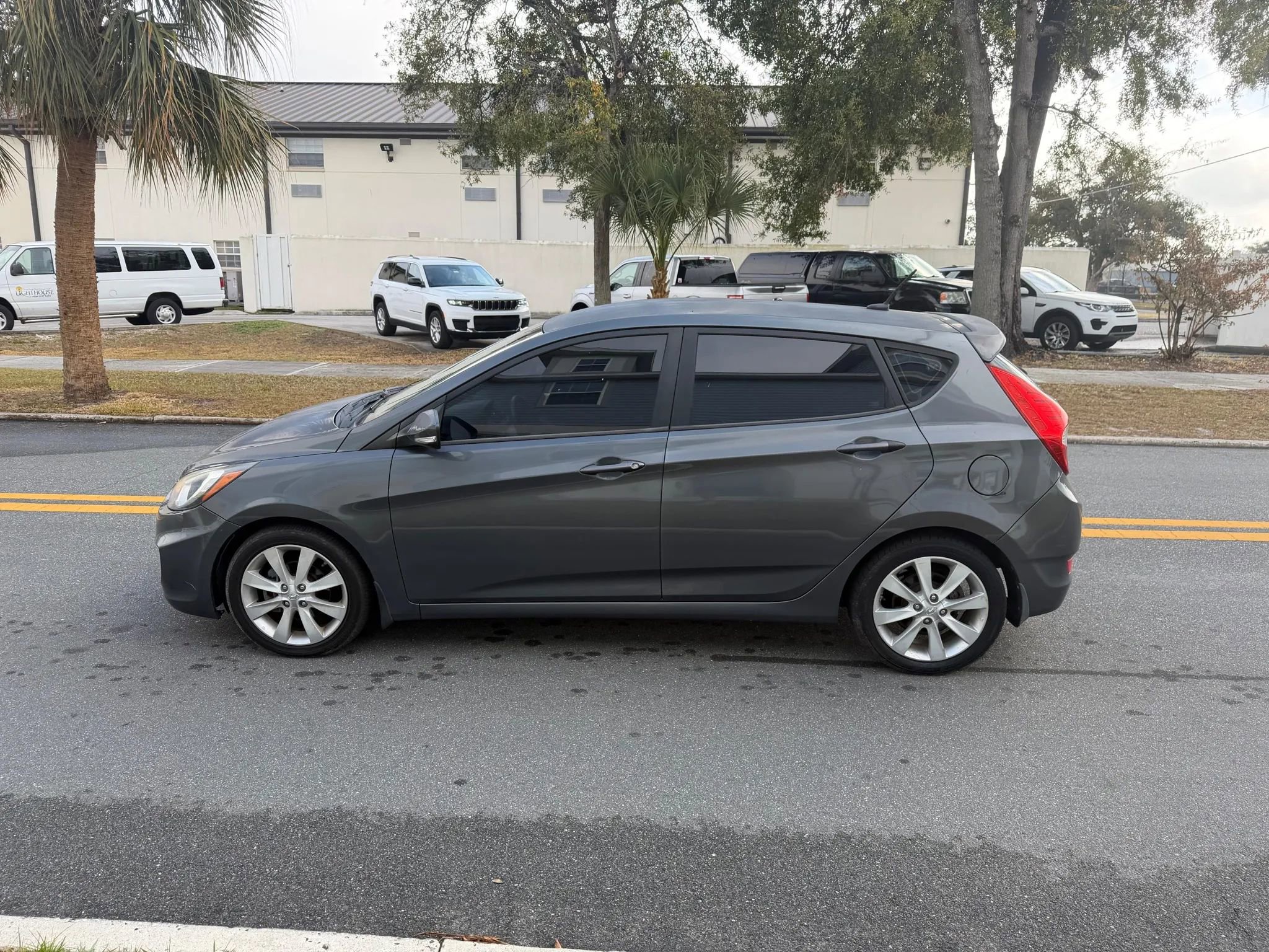 Used 2013 Hyundai Accent SE