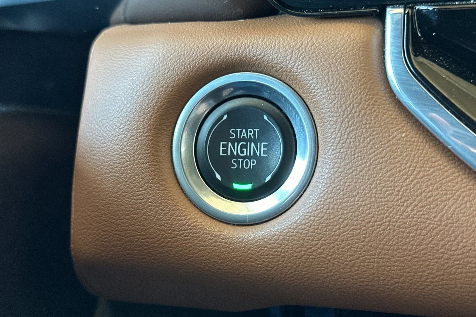 Used 2024 GMC Canyon AT4 AWD/4WD image 23