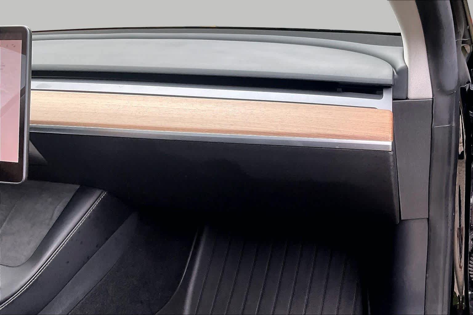 Used 2022 Tesla Model 3 Standard Range RWD image 16