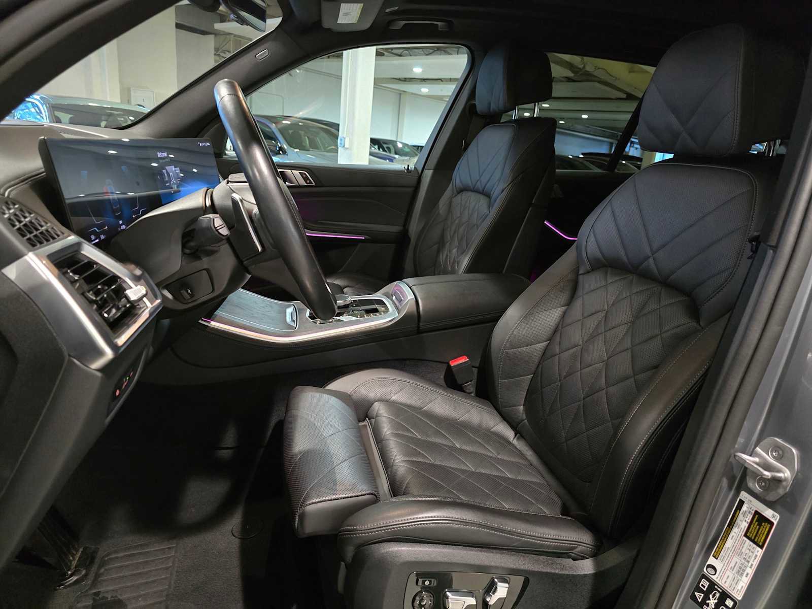 Used 2024 BMW X5 xDrive40i w/ Premium Package image 18