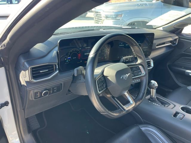 Used 2024 Ford Mustang Premium image 9
