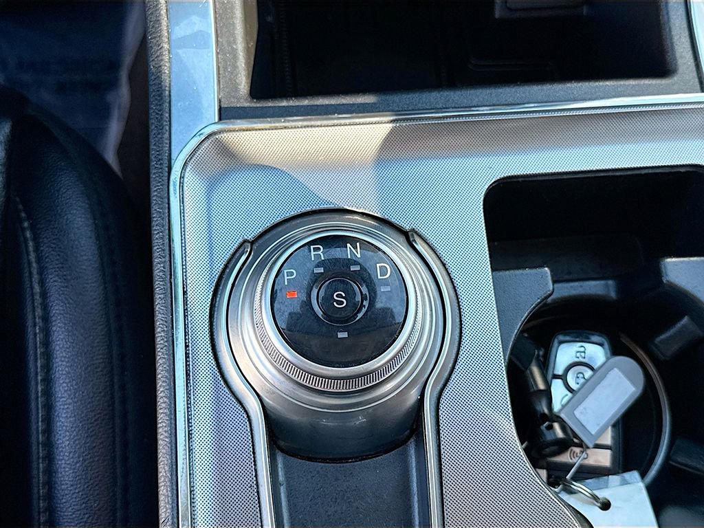 Used 2022 Ford Edge Titanium image 31