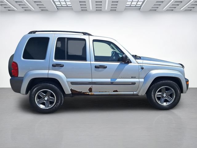 Used 2004 Jeep Liberty Sport w/ PWR Convenience Group AWD/4WD image 3