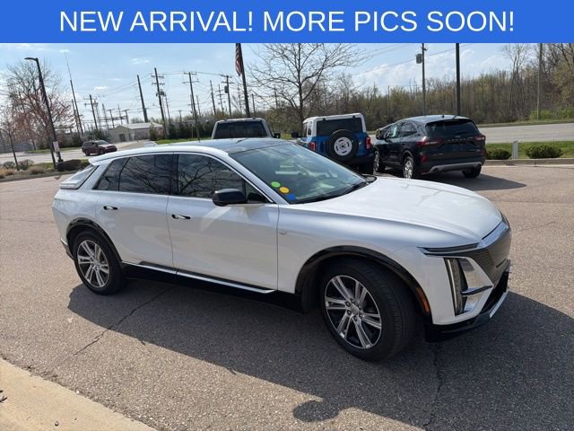 Used 2024 Cadillac Lyriq Tech RWD image 5