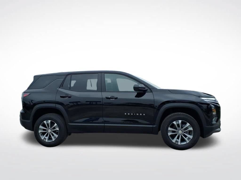 New 2026 Chevrolet Equinox LT w/ Convenience Package II FWD image 2