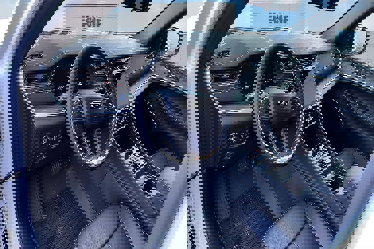 New 2025 Jeep Grand Cherokee Limited w/ Luxury Tech Group II image 2