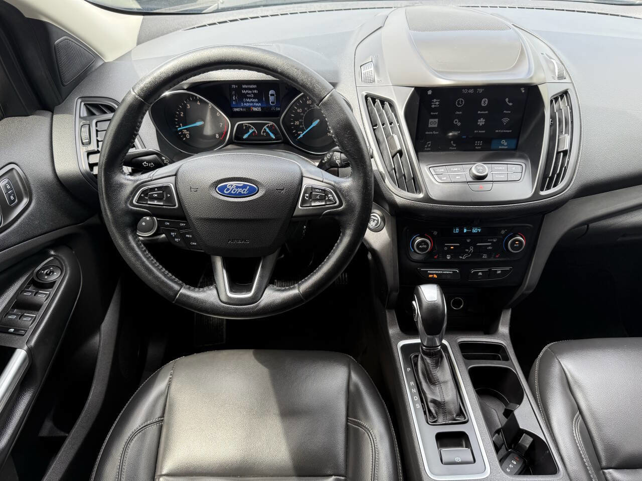 Used 2019 Ford Escape SEL image 17