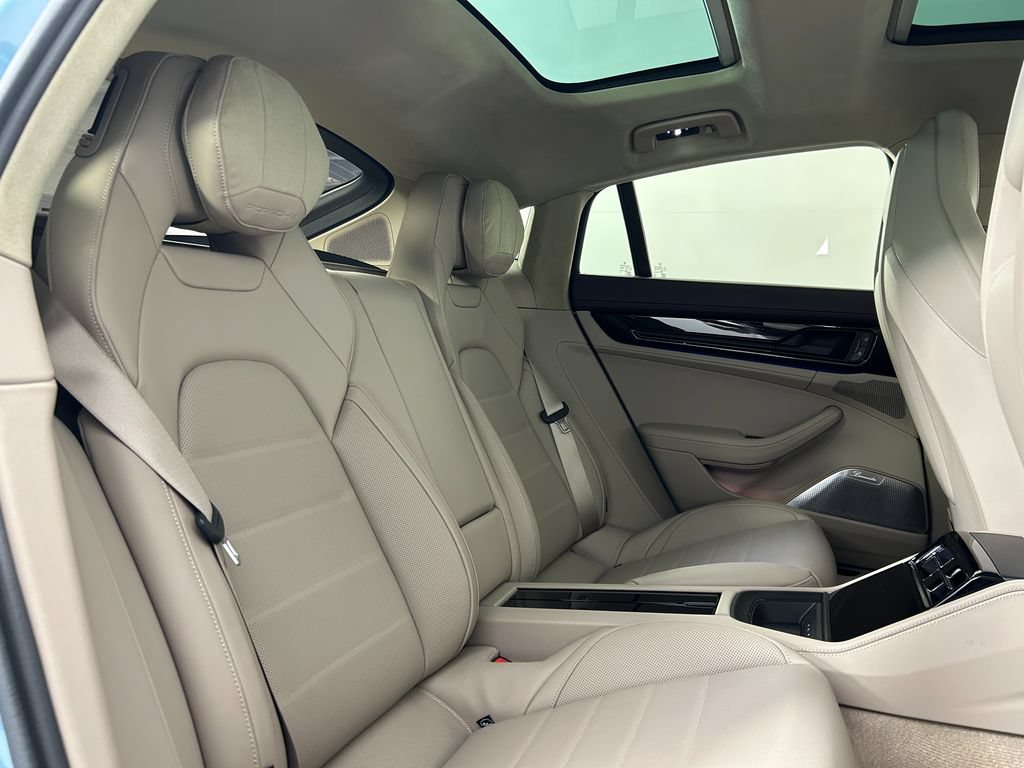 Certified 2026 Porsche Panamera GTS AWD/4WD image 26
