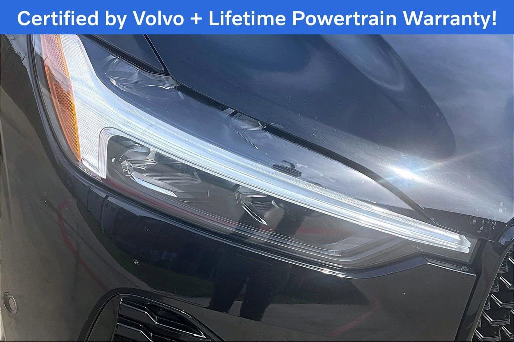 Used 2025 Volvo XC60 B5 Plus image 39