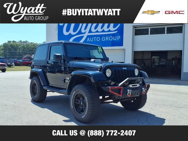 Used 2011 Jeep Wrangler Sahara AWD/4WD image 1