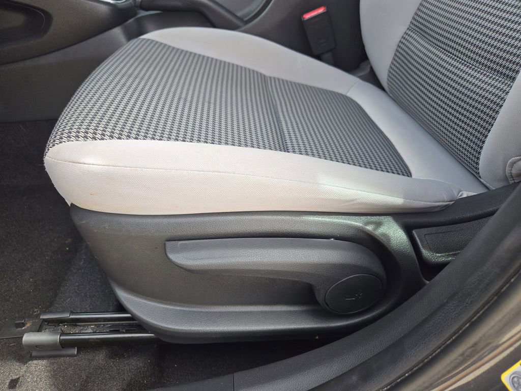 Used 2022 Hyundai Kona SE FWD image 24