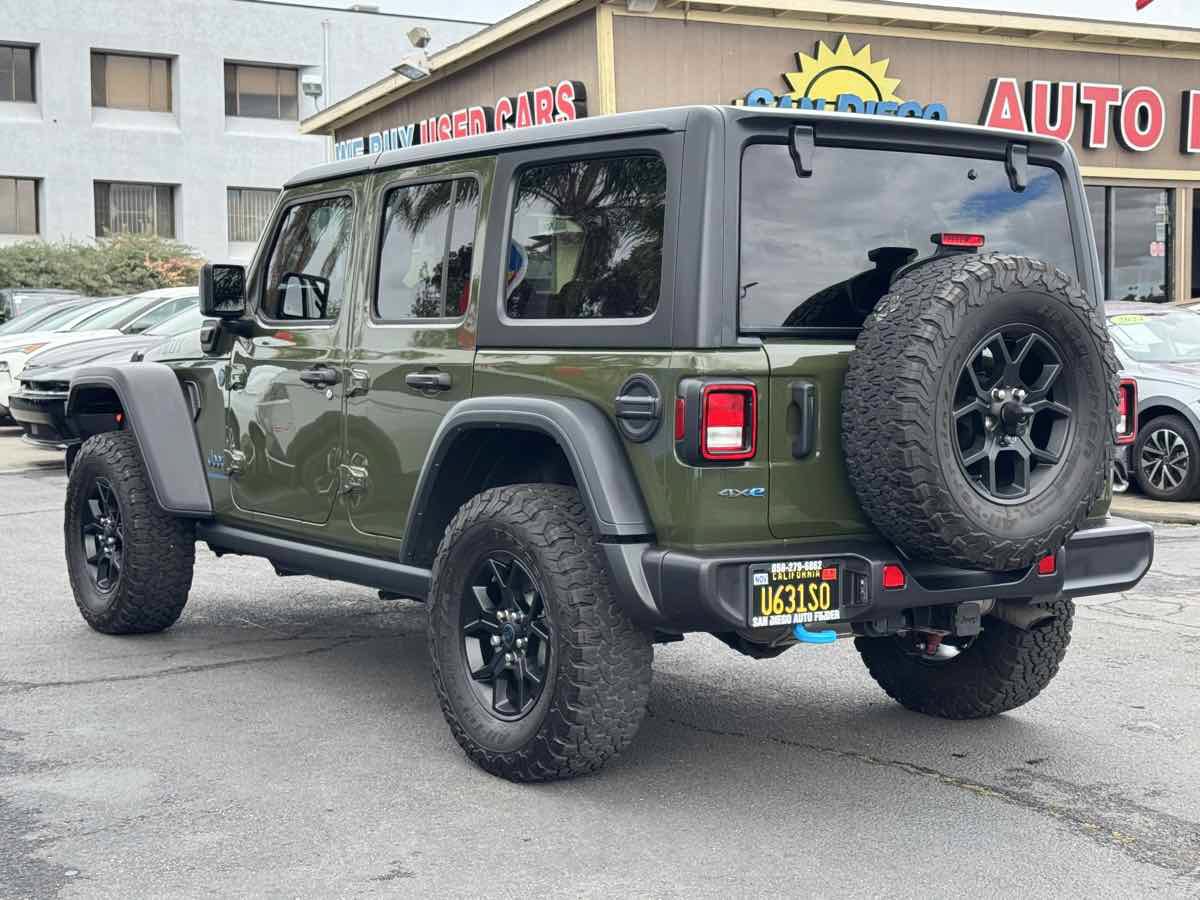 Used 2024 Jeep Wrangler Unlimited AWD/4WD image 13