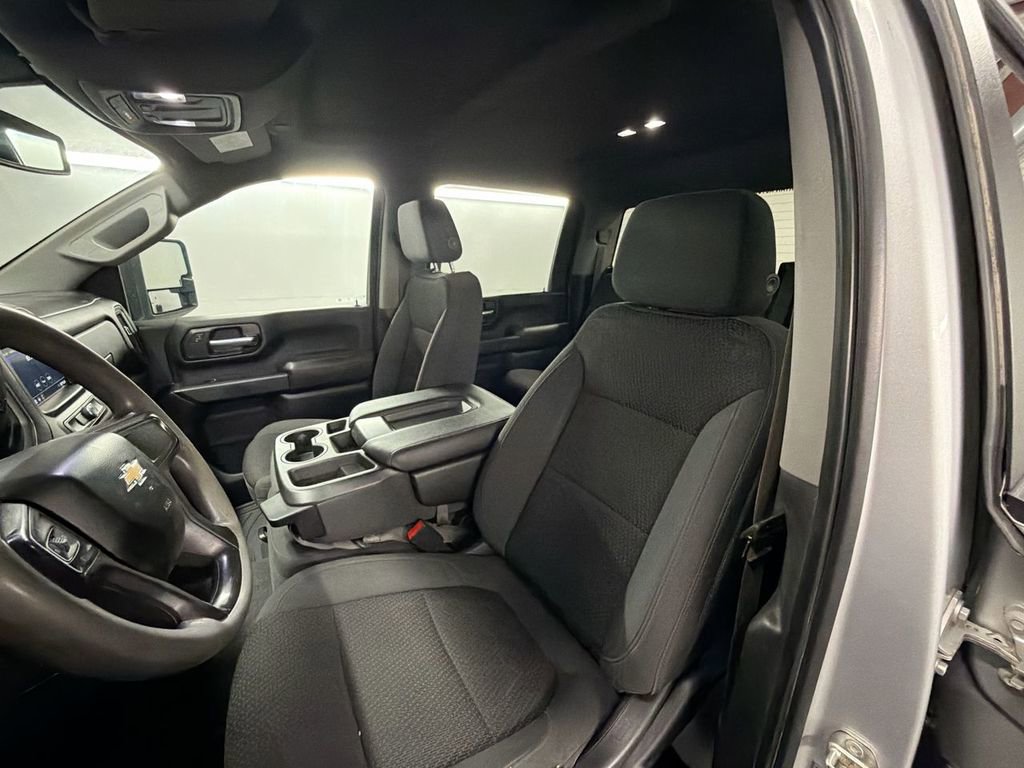 Used 2021 Chevrolet Silverado 2500 Custom w/ Custom Value Package image 17