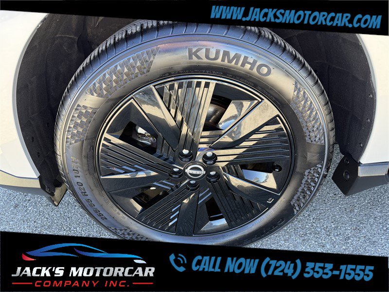 Used 2025 Nissan Murano SV AWD/4WD image 30
