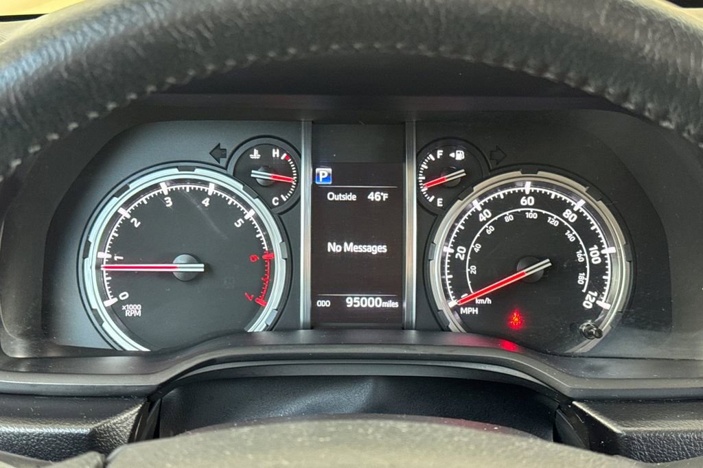 Used 2021 Toyota 4Runner TRD Off-Road Premium AWD/4WD image 26