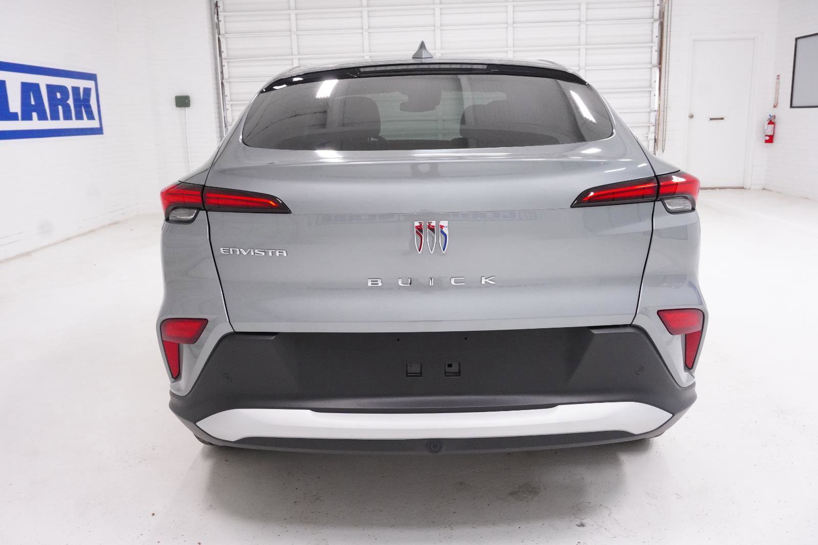 Used 2025 Buick Envista Preferred w/ Convenience II Package image 6