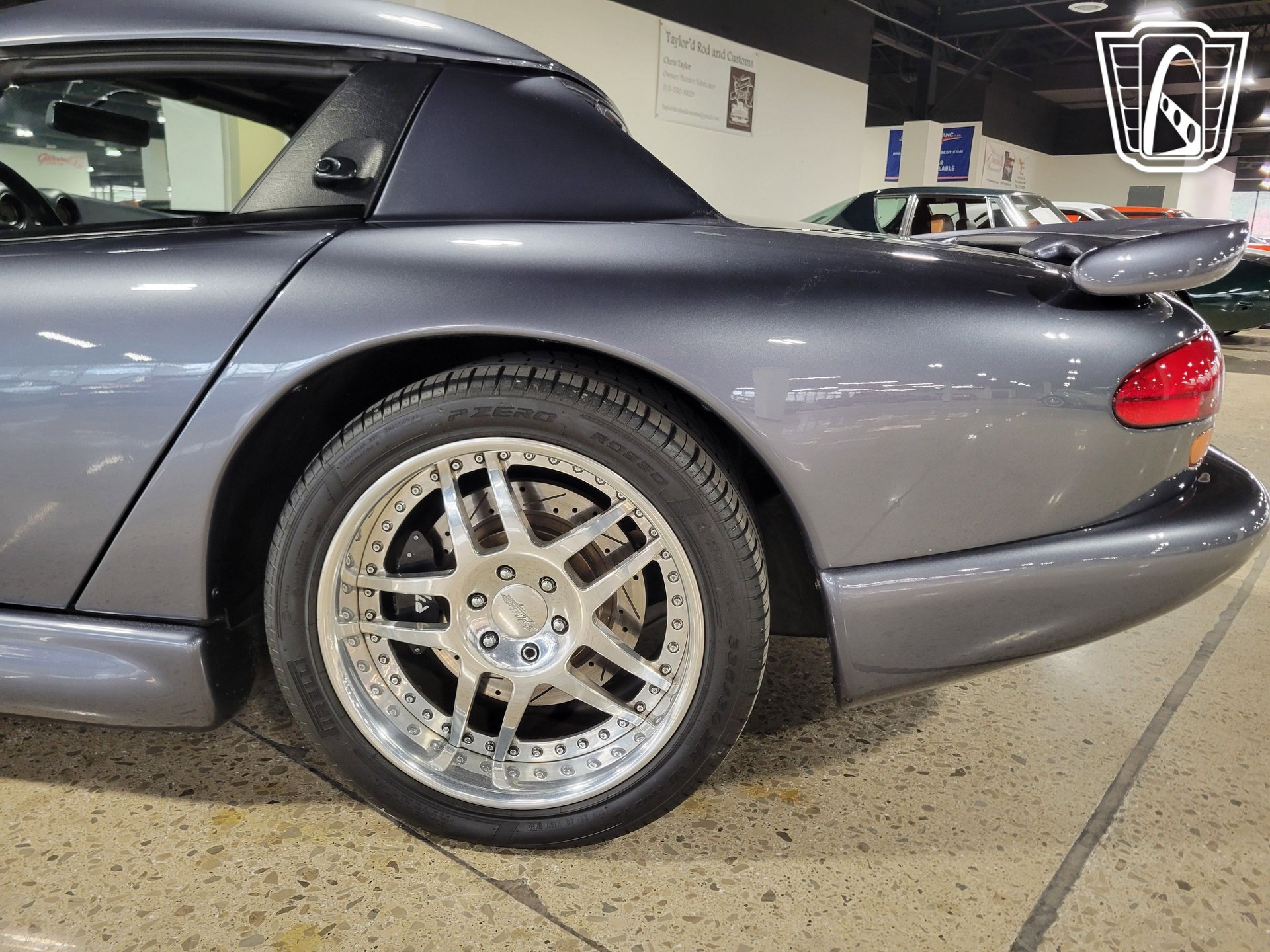 Used 2000 Dodge Viper RT/10 image 10