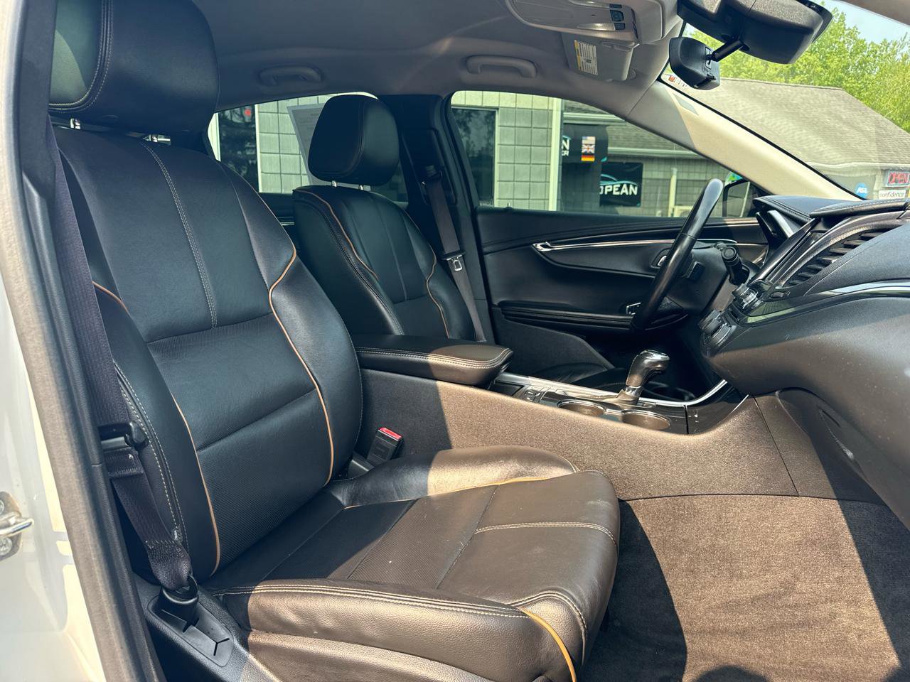 Used 2016 Chevrolet Impala LTZ FWD image 11
