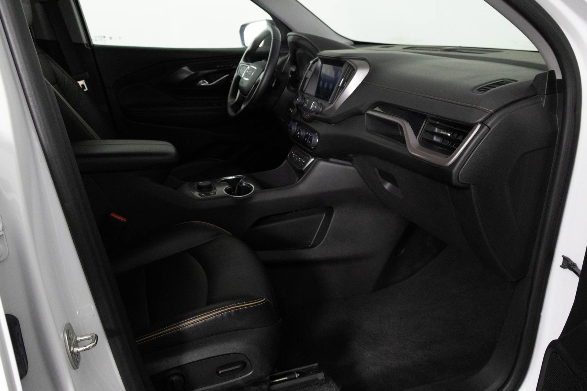 Certified 2023 GMC Terrain AT4 image 40