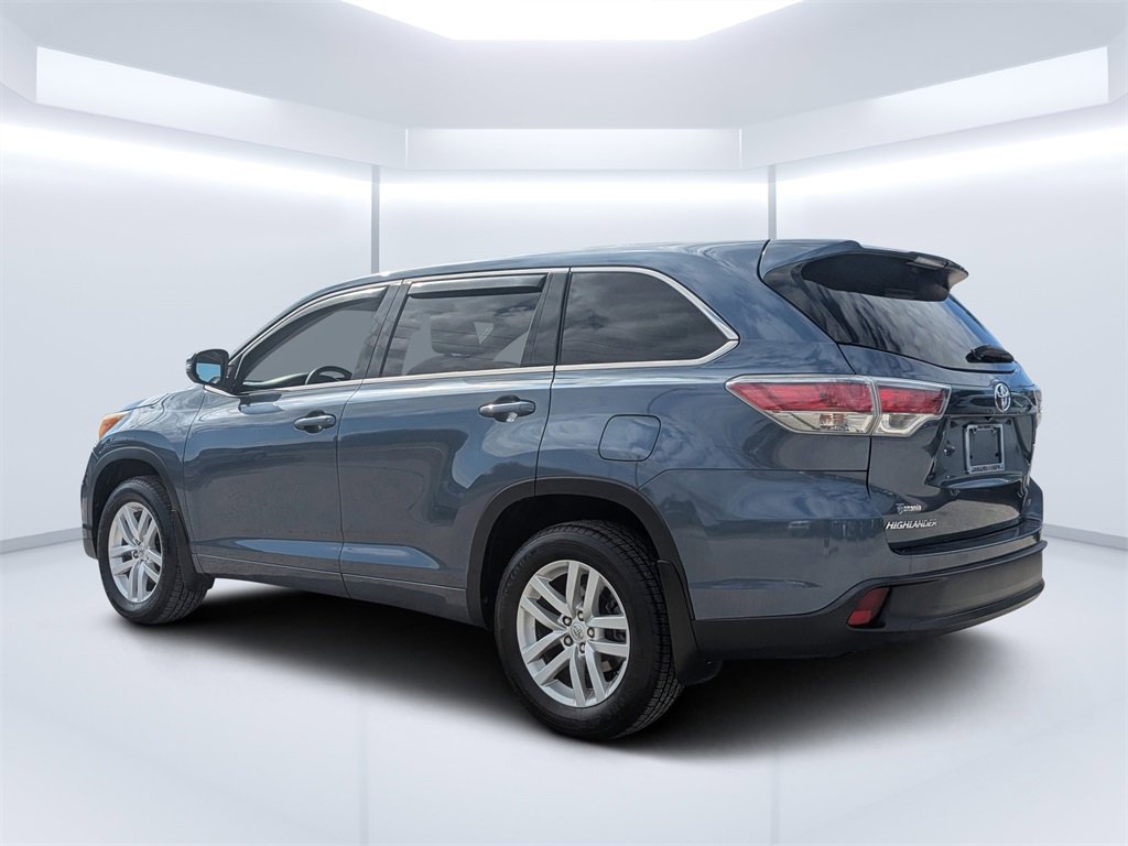 Used 2015 Toyota Highlander LE image 5