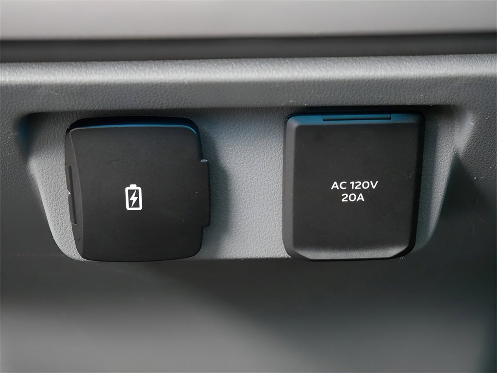 Used 2023 Ford F150 Lightning XLT w/ Equipment Group 312A High image 15