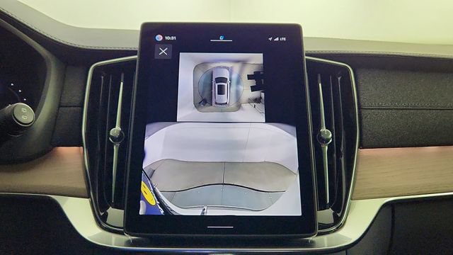 New 2026 Volvo XC90 T8 Plus w/ Protection Package AWD/4WD image 20