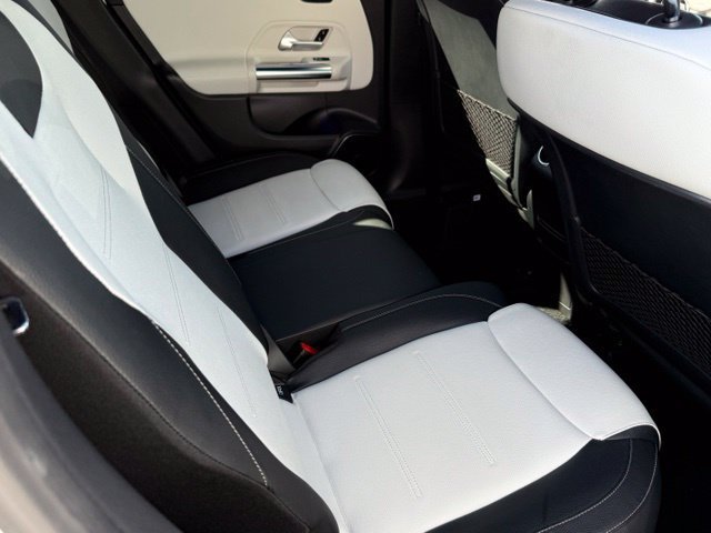 Certified 2021 Mercedes-Benz GLA 250 image 23