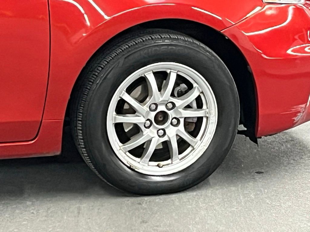 Used 2014 Toyota Prius V Five image 35