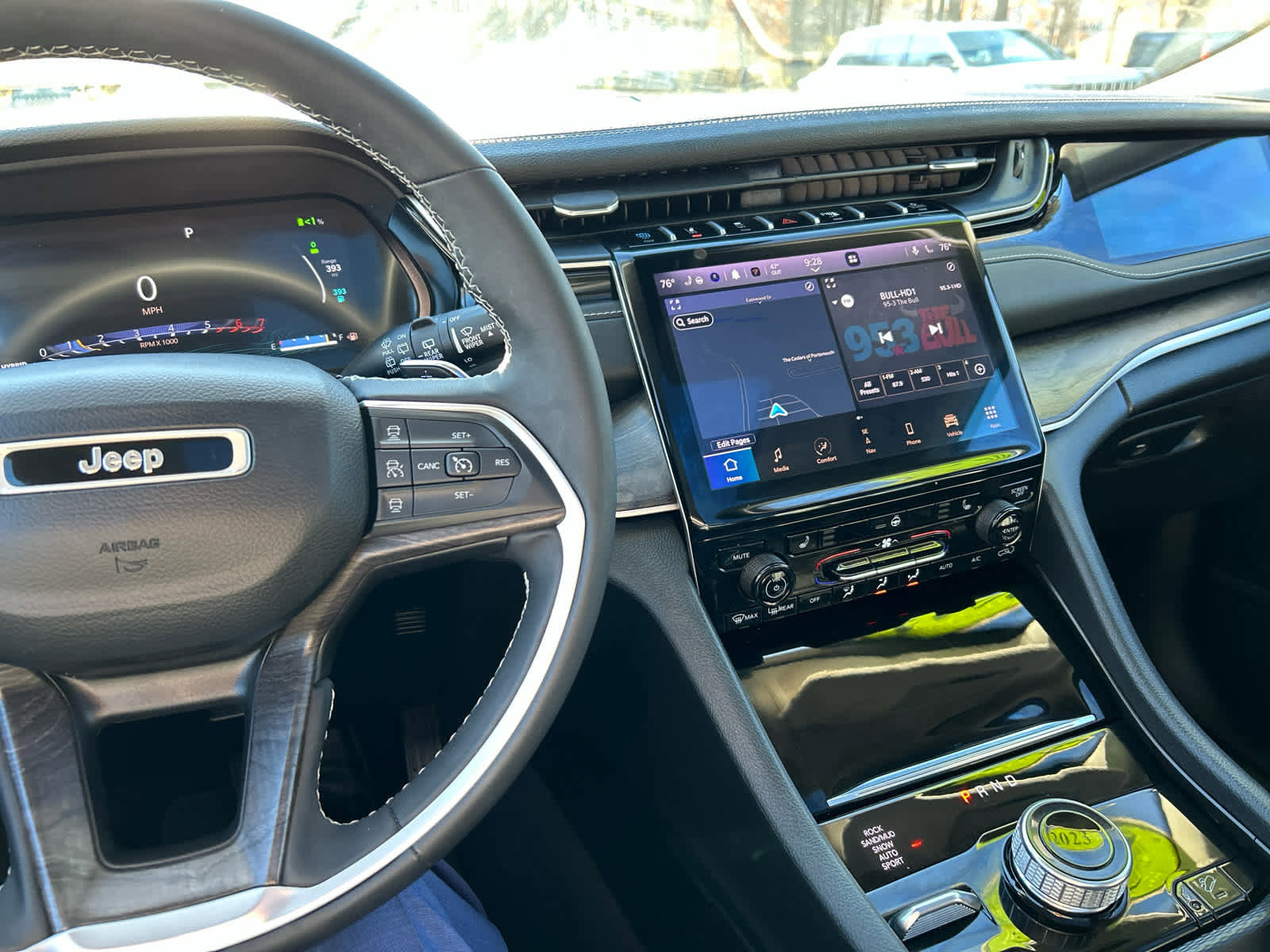 Used 2023 Jeep Grand Cherokee 4WD 4xe image 27