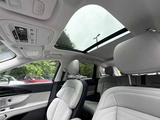 New 2026 Lincoln Nautilus Reserve AWD/4WD image 22