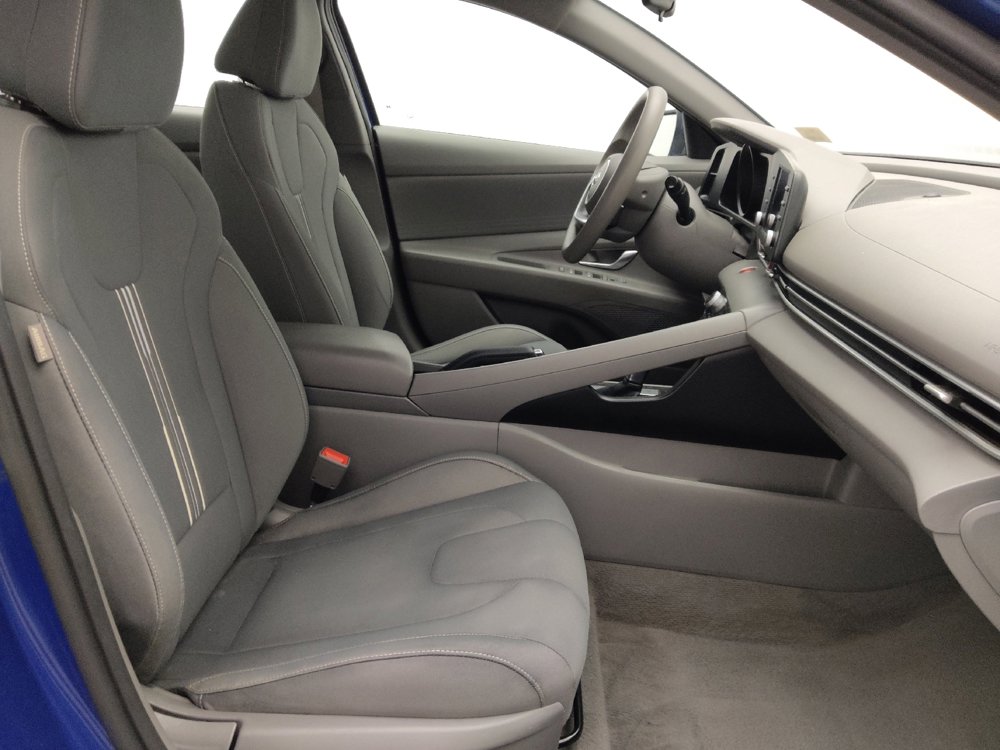 Used 2022 Hyundai Elantra SEL FWD image 21