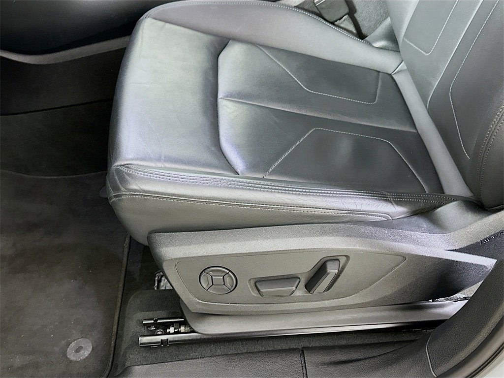 Used 2024 Audi Q3 2.0T Premium image 9