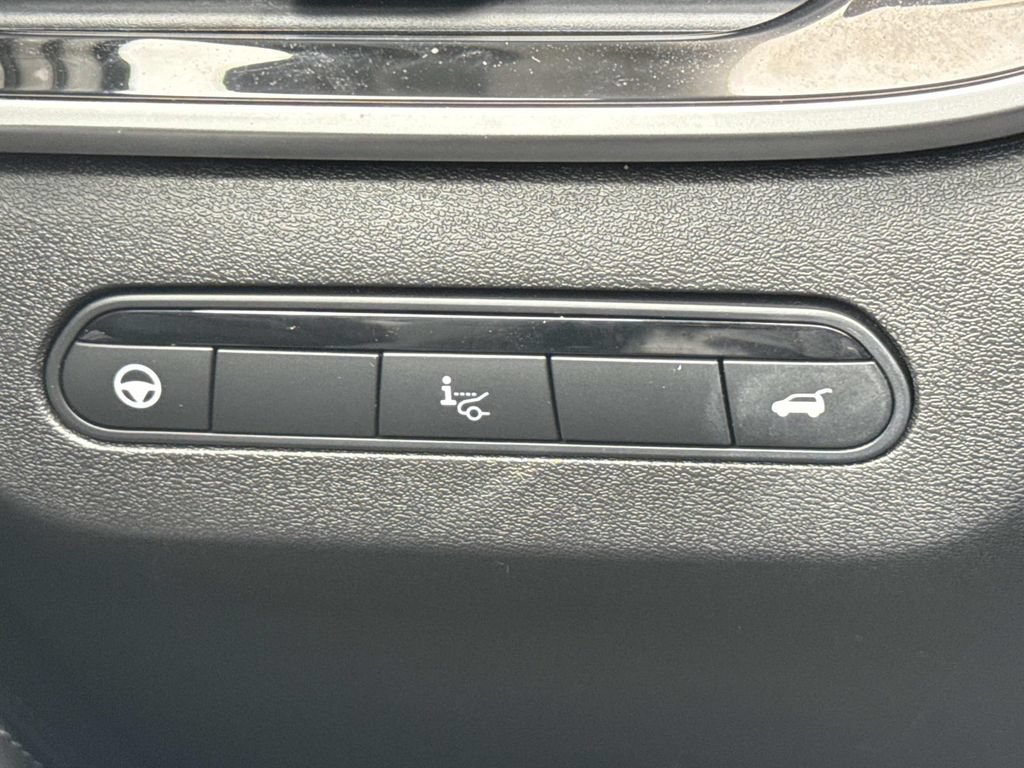 Used 2023 INFINITI QX60 Sensory w/ Vision Package AWD/4WD image 13
