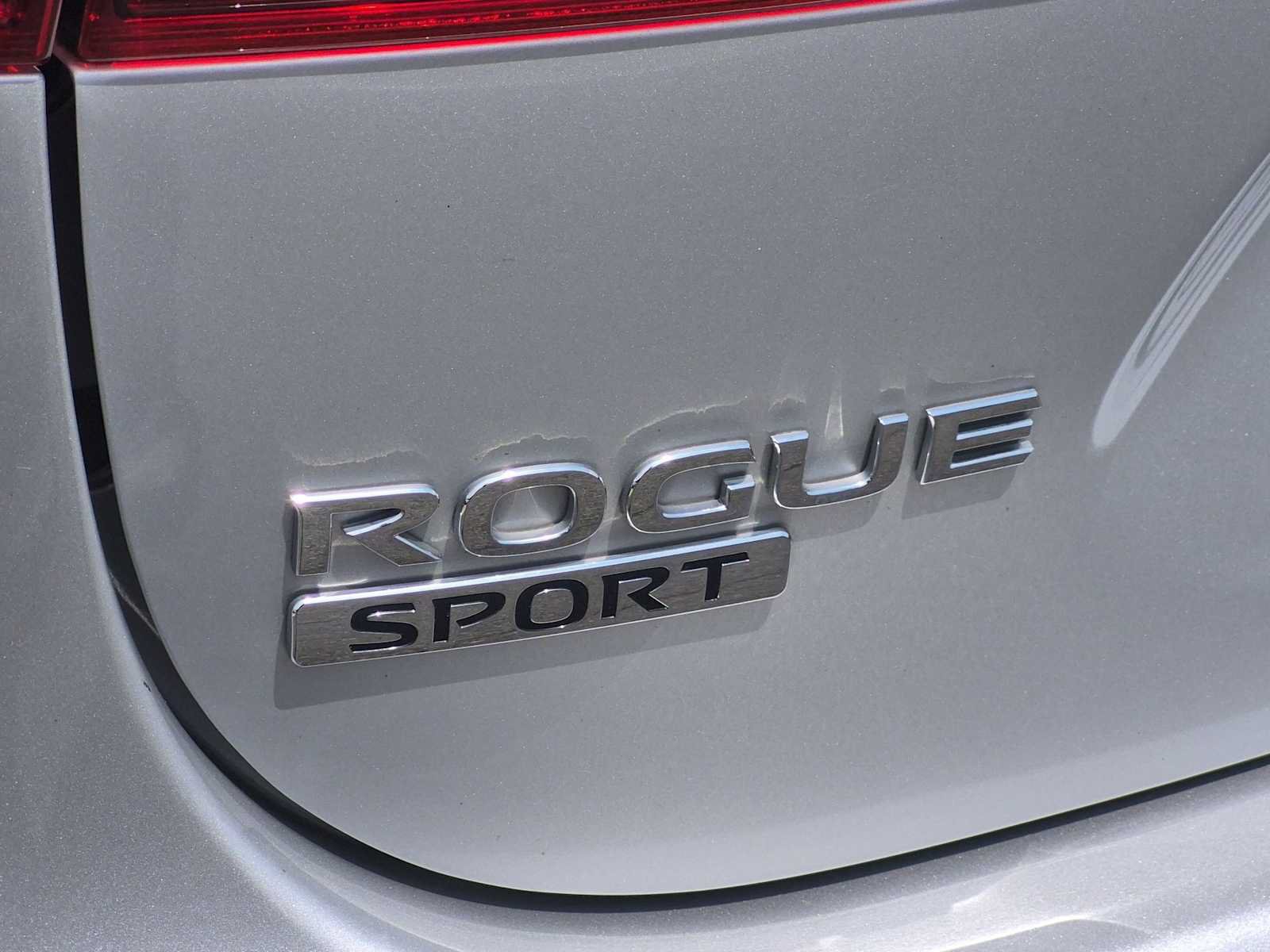 Used 2021 Nissan Rogue Sport S FWD image 13