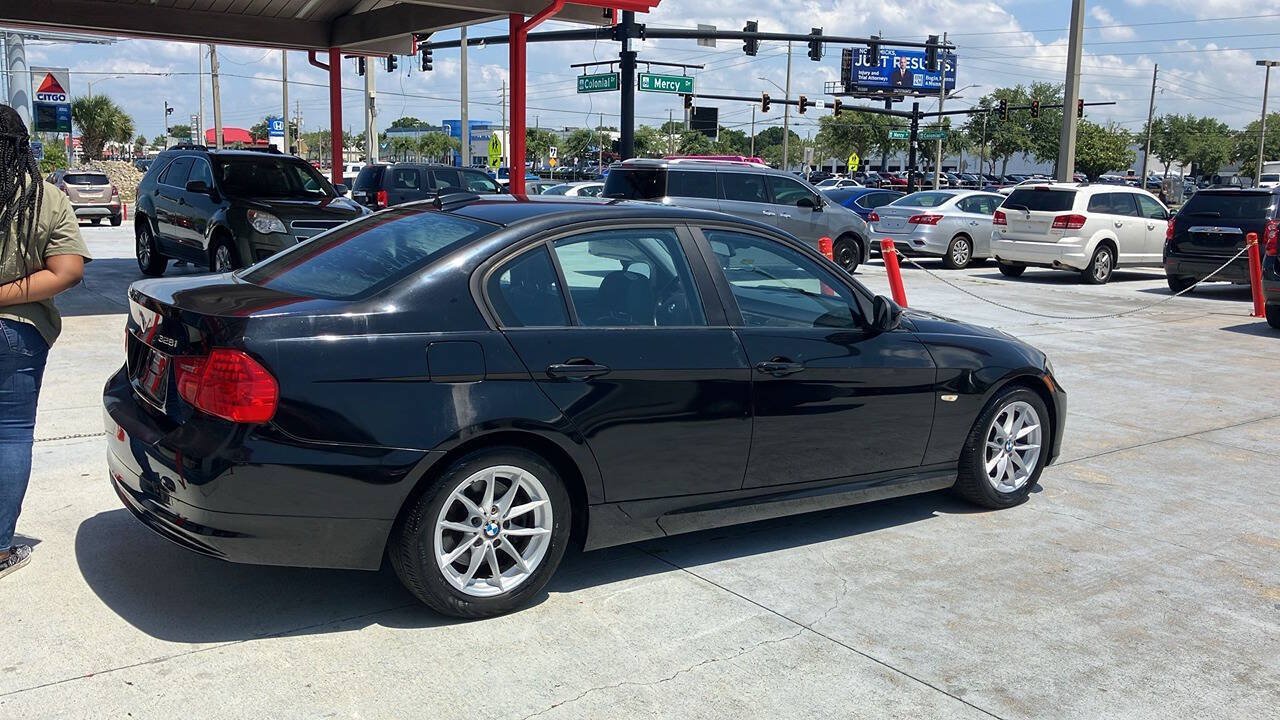 Used 2010 BMW 328i Sedan RWD image 4