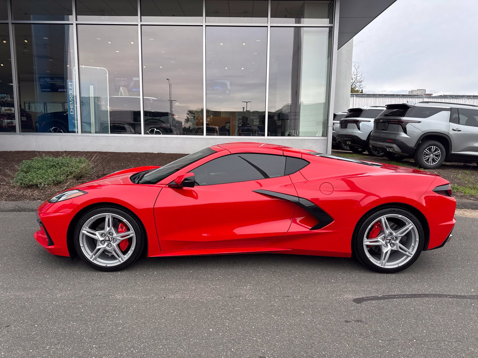 Used 2023 Chevrolet Corvette Stingray Preferred Cpe w/ Battery Protection Package RWD image 8