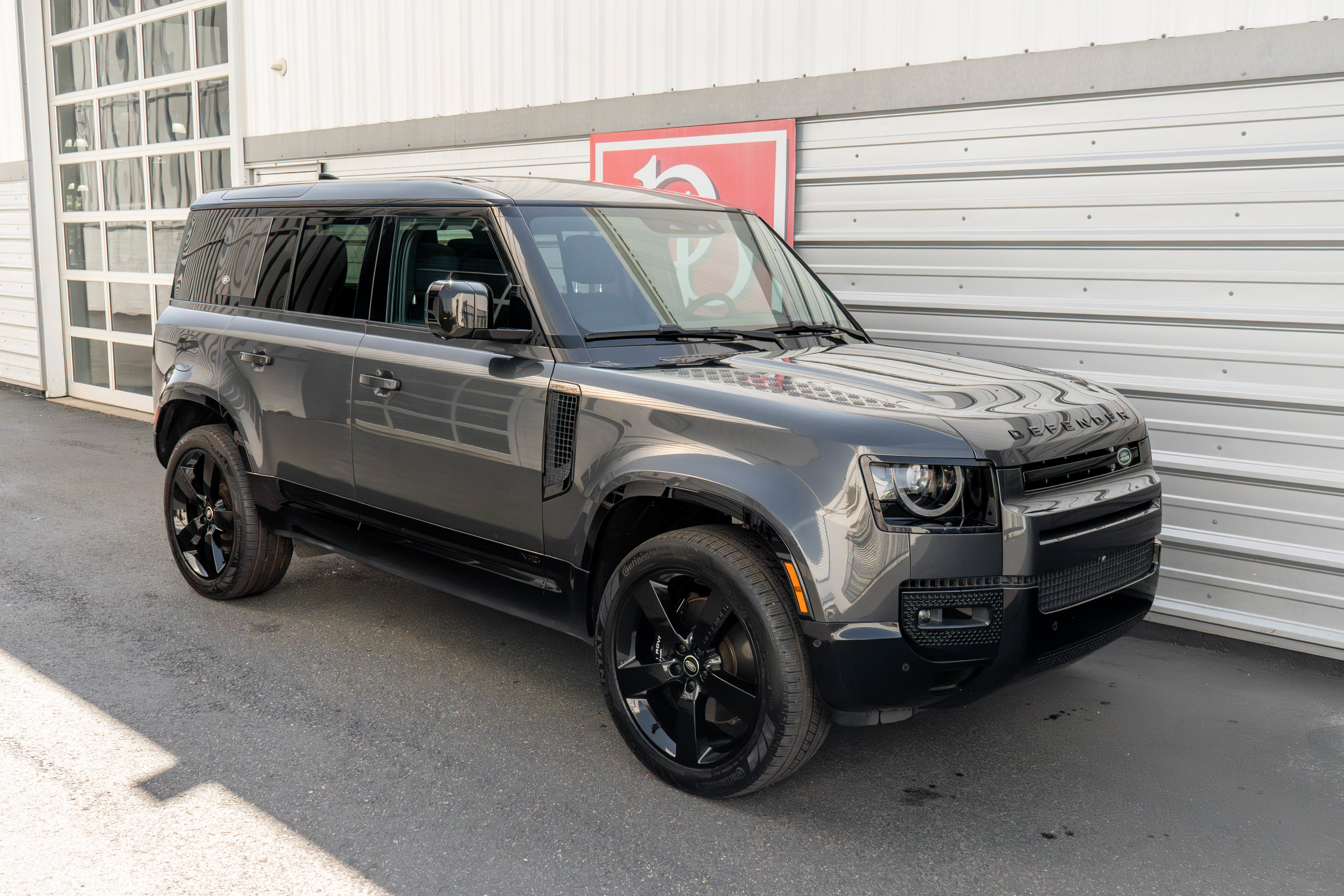 Used 2023 Land Rover Defender 110 Carpathian Edition image 39