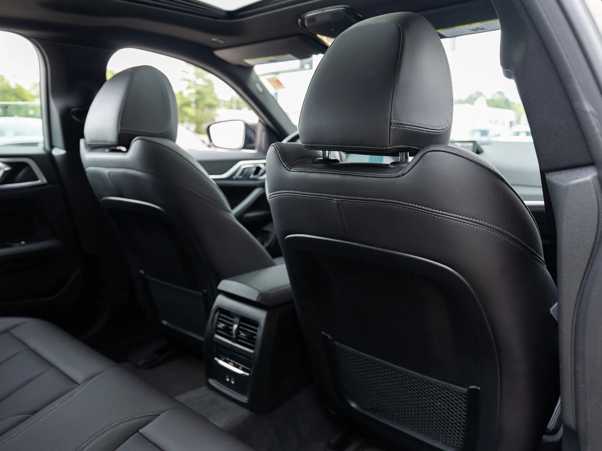 Used 2023 BMW i4 eDrive40 w/ Premium Package RWD image 27