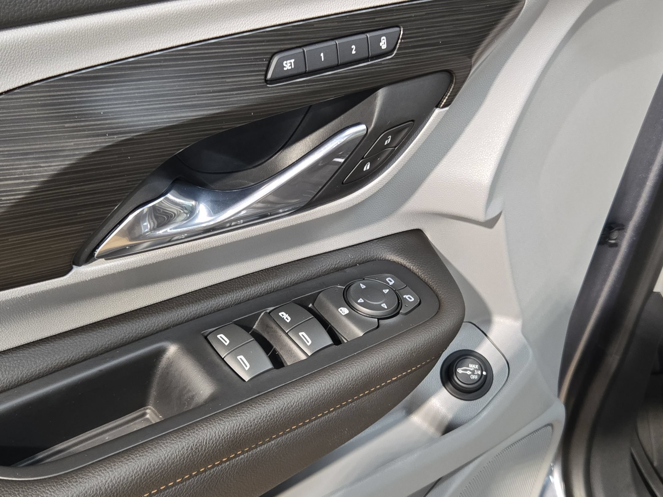 Used 2020 GMC Terrain SLT w/ Preferred Package FWD image 21